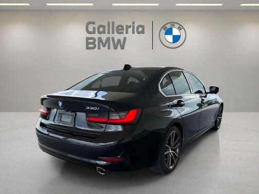 2019 BMW 330 i