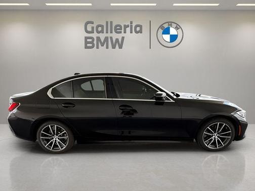 2019 BMW 330 i