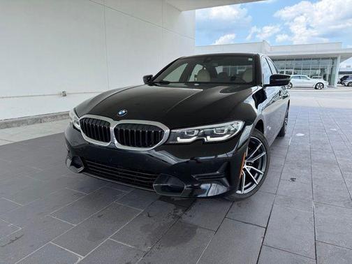 2019 BMW 330 i