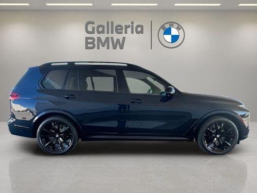 2026 BMW X7 M60i