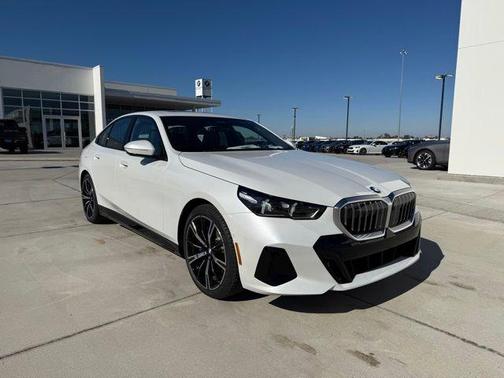 2025 BMW 530 i