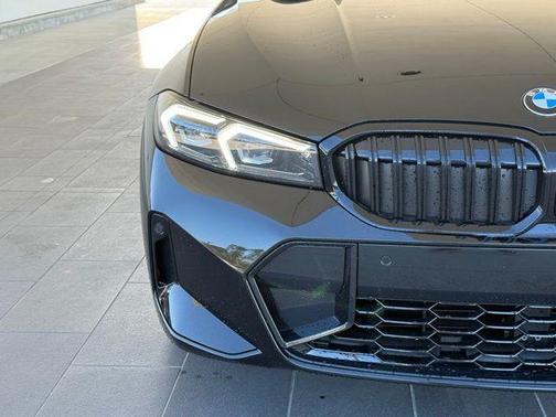 2025 BMW 330 i xDrive