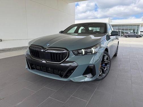 2025 BMW 530 i