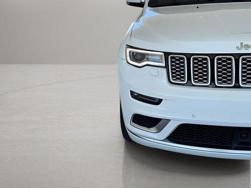 2018 Jeep Grand Cherokee Summit