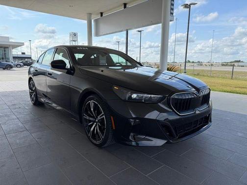 2024 BMW 530 i