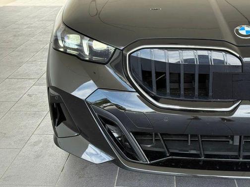 2024 BMW 530 i