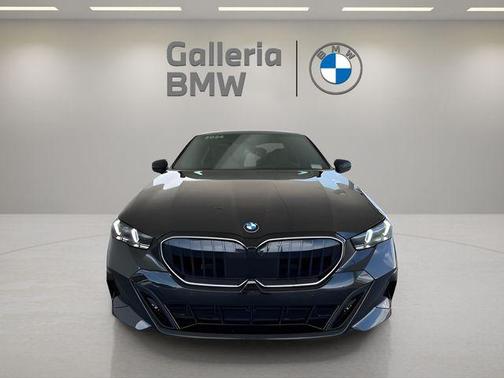 2024 BMW 530 i