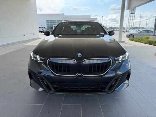 2024 BMW 530 i