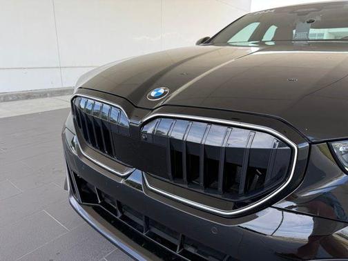 2024 BMW 530 i