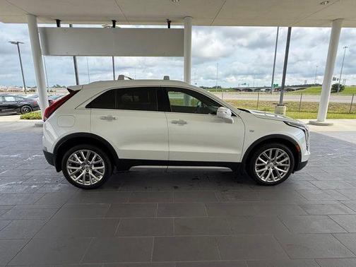 2019 Cadillac XT4 Premium Luxury