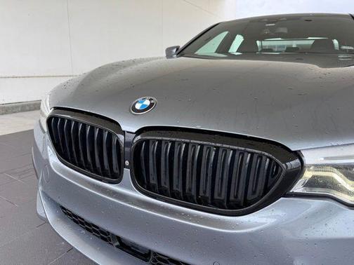 Bluestone Metallic 2018 BMW 540 i