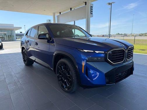 2025 BMW XM Base