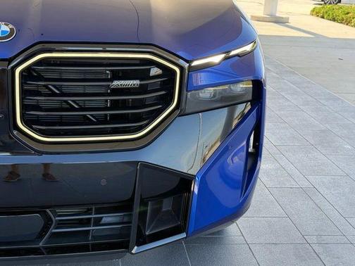 2025 BMW XM Base