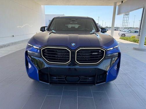 2025 BMW XM Base
