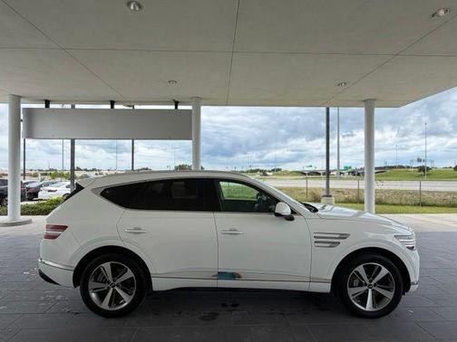 White 2024 Genesis GV80 3.5T