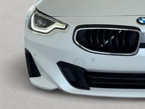 2023 BMW 230 i