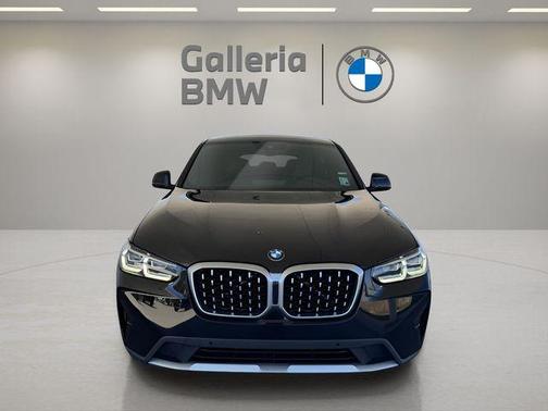 2022 BMW X4 xDrive30i