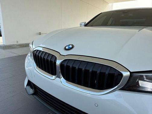 2020 BMW 330 i