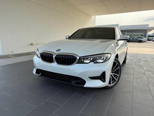 2020 BMW 330 i