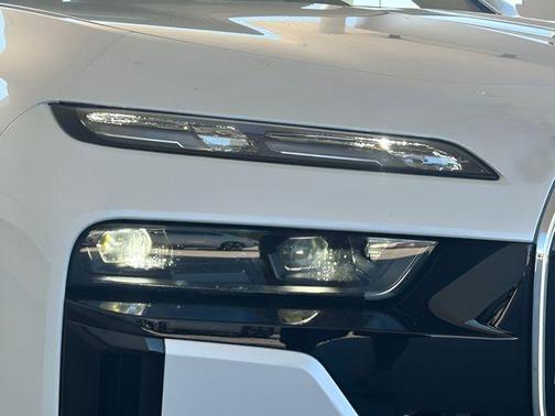 2026 BMW 760 760i xDrive