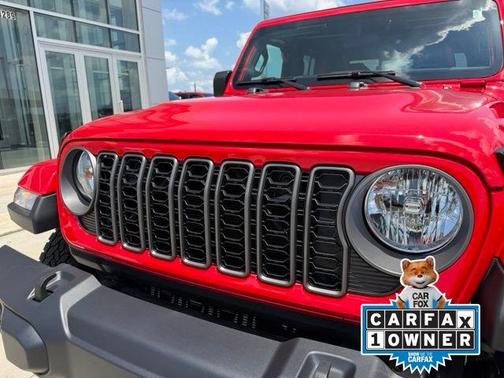 Red Clearcoat 2025 Jeep Gladiator Sport