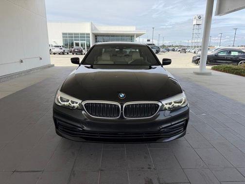 2019 BMW 540 i