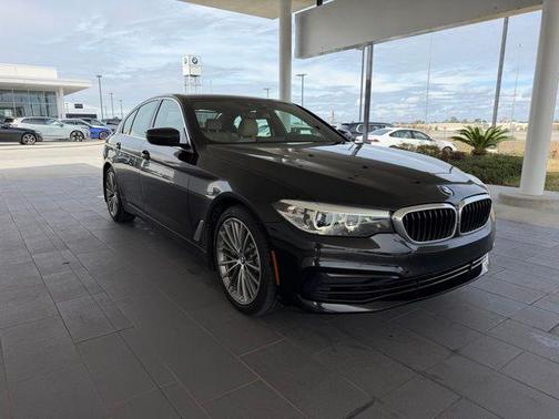 2019 BMW 540 i