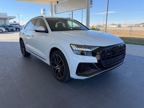 2023 Audi Q8 55 Premium Plus