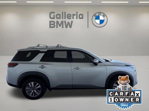 Gun Metallic 2023 Nissan Pathfinder SL
