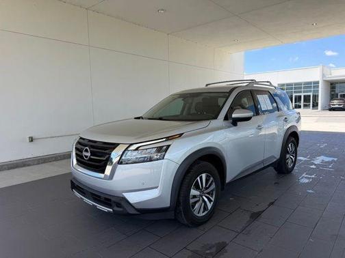 Gun Metallic 2023 Nissan Pathfinder SL