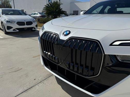 2024 BMW 740 i xDrive