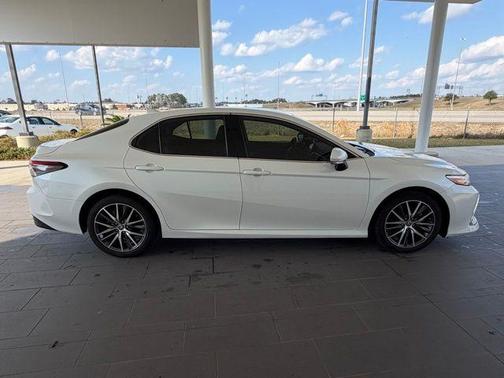 2023 Toyota Camry XLE