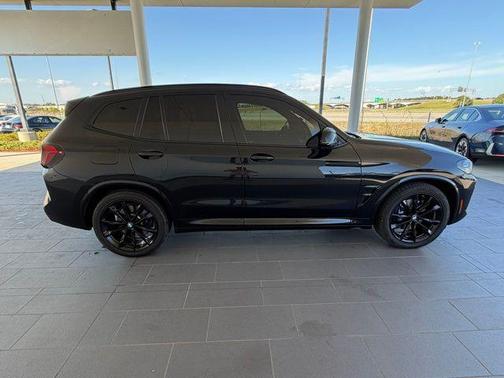 2023 BMW X3 M40i