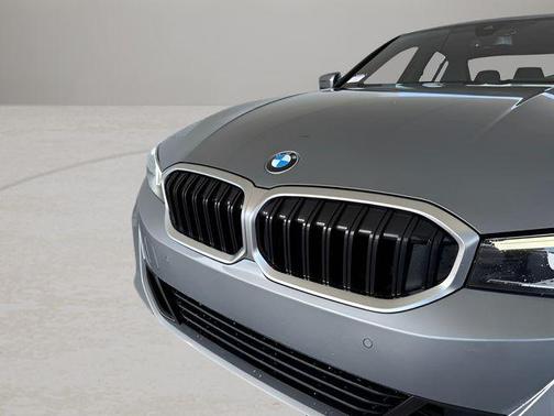 2023 BMW 330 i