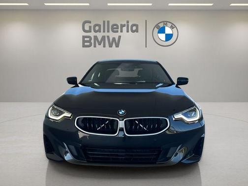 2026 BMW 230 i