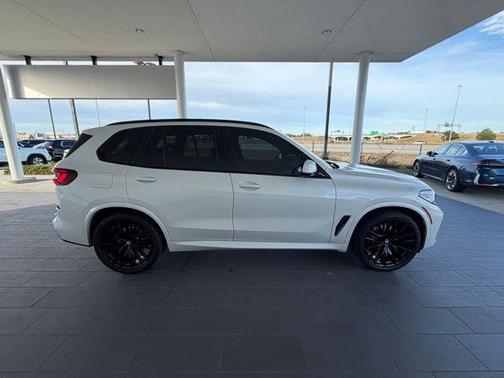 2023 BMW X5 sDrive40i