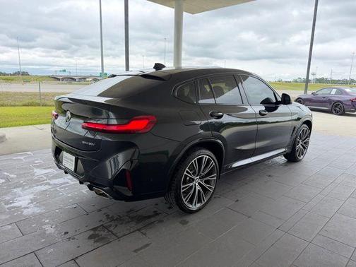 Black Sapphire Metallic 2024 BMW X4 xDrive30i