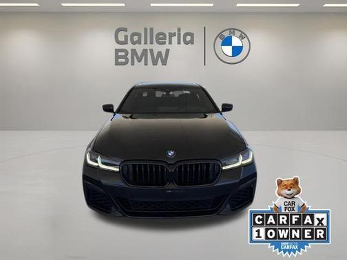 Black Sapphire Metallic 2022 BMW 540 i