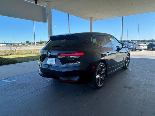 2026 BMW iX xDrive45