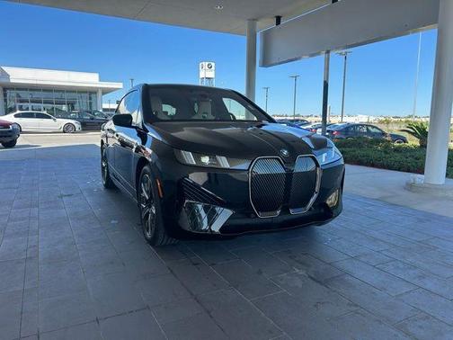 2026 BMW iX xDrive45