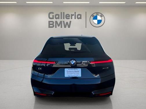 2026 BMW iX xDrive45