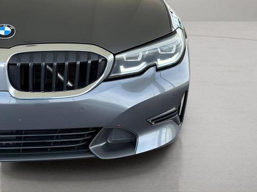 2021 BMW 330 i