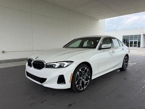 Alpine White 2025 BMW 330 i