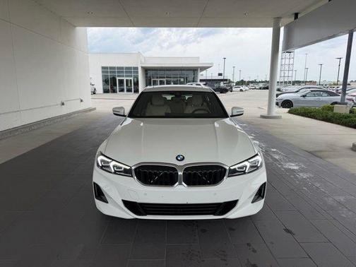 Alpine White 2025 BMW 330 i