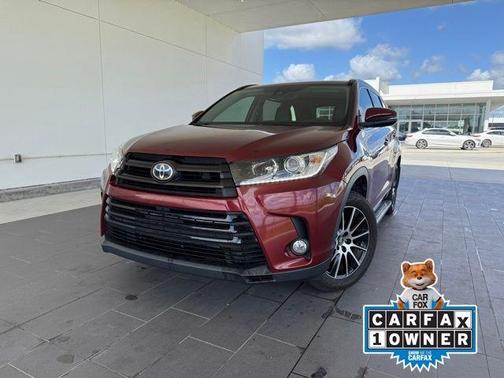 2017 Toyota Highlander SE