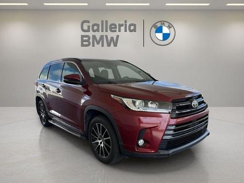 2017 Toyota Highlander SE