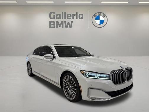White Metallic 2020 BMW 740 i