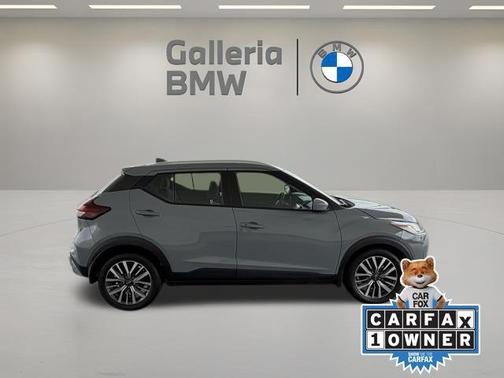 Boulder Gray Metallic 2024 Nissan Kicks SV