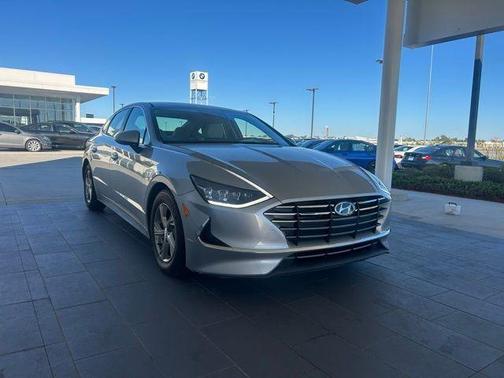 2023 Hyundai SONATA SE