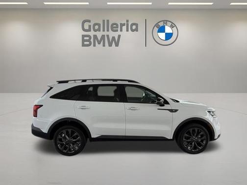 White Pearl 2023 Kia Sorento X-Line EX